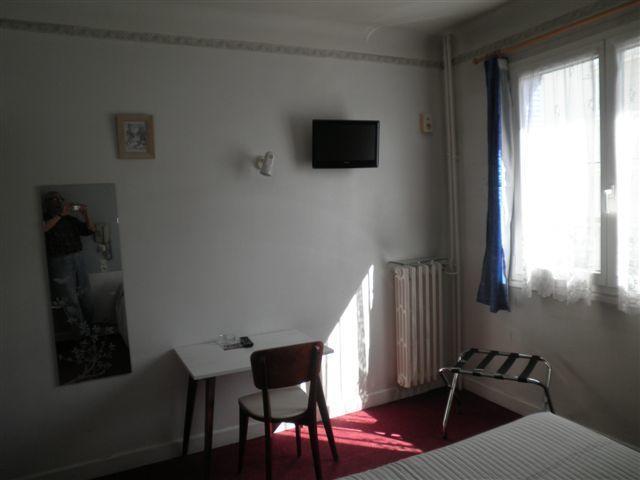 Central Hotel Saint-Priest  Exterior photo